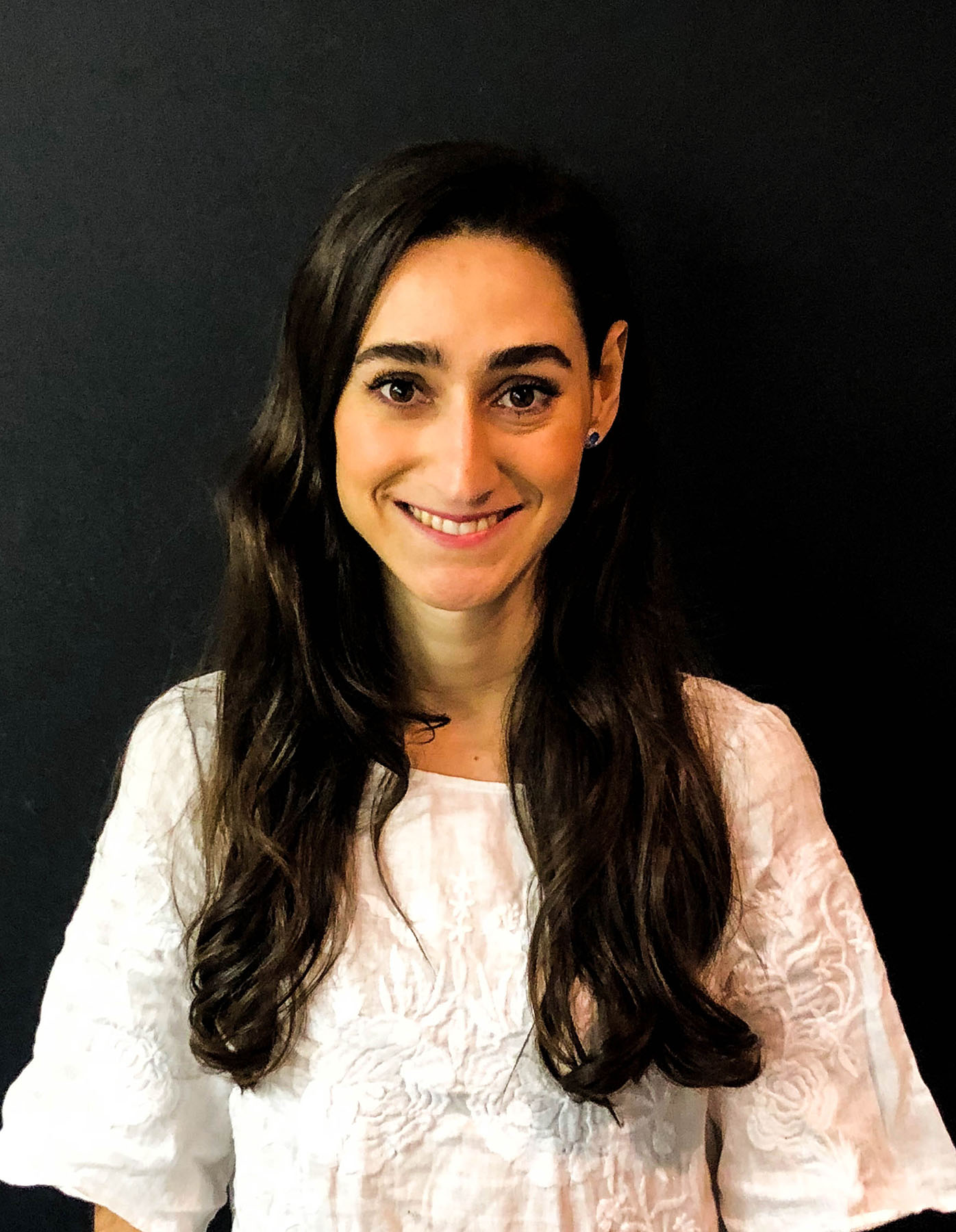 Estefania Ballesteros, MA, LMFT